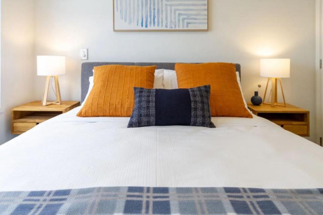 Serenity In The Centre: 2 Bed 2 Bath Κράισττσερτς Εξωτερικό φωτογραφία